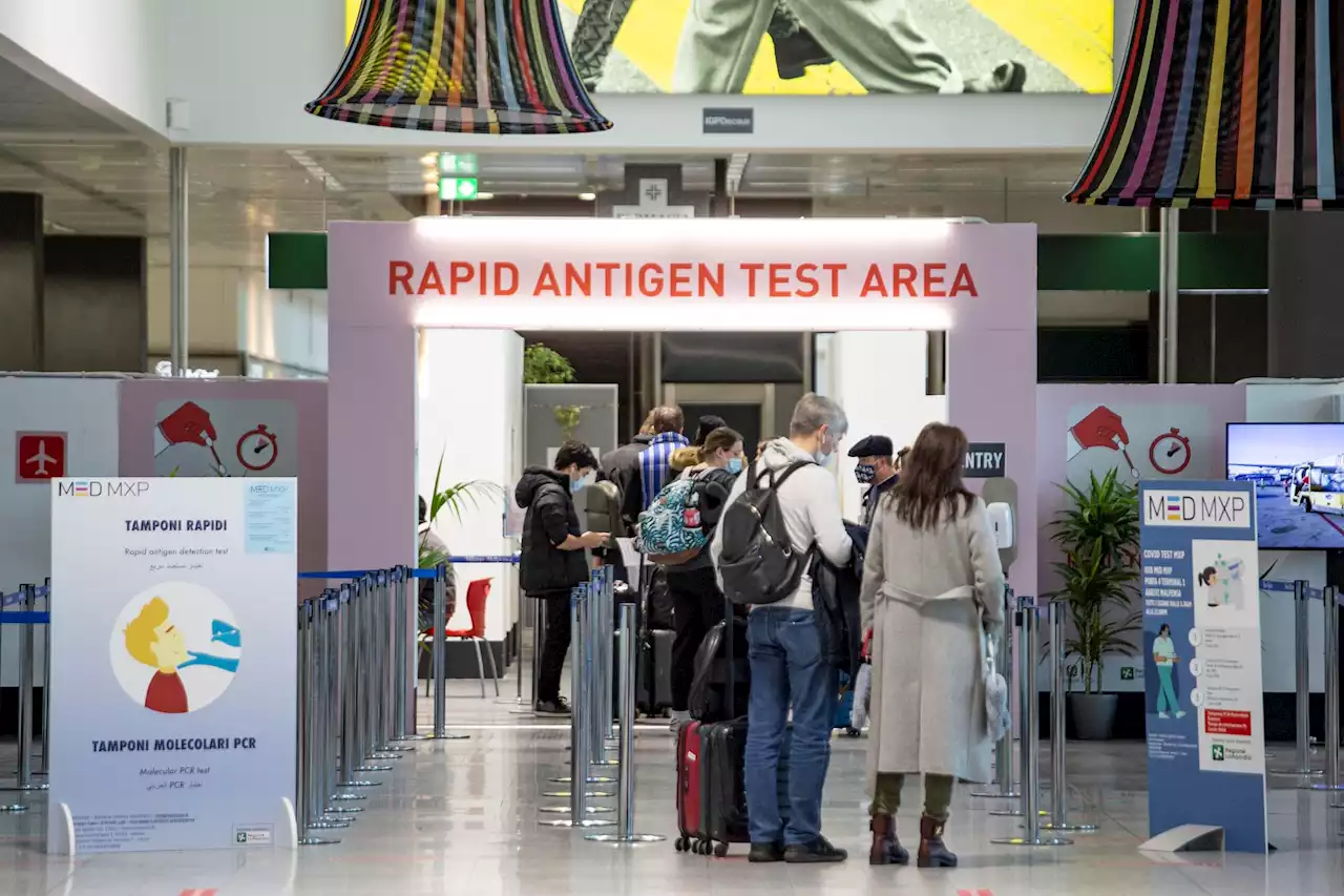 Covid, a Malpensa tamponi obbligatori per chi arriva dalla Cina