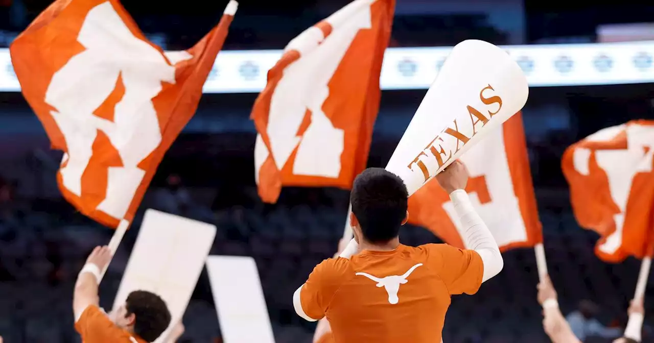 College basketball poll: Texas sits just outside top 5 of latest AP rankings