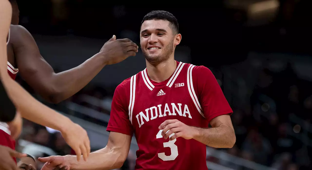 College basketball player uses NIL money to shock sister with thoughtful Christmas gift