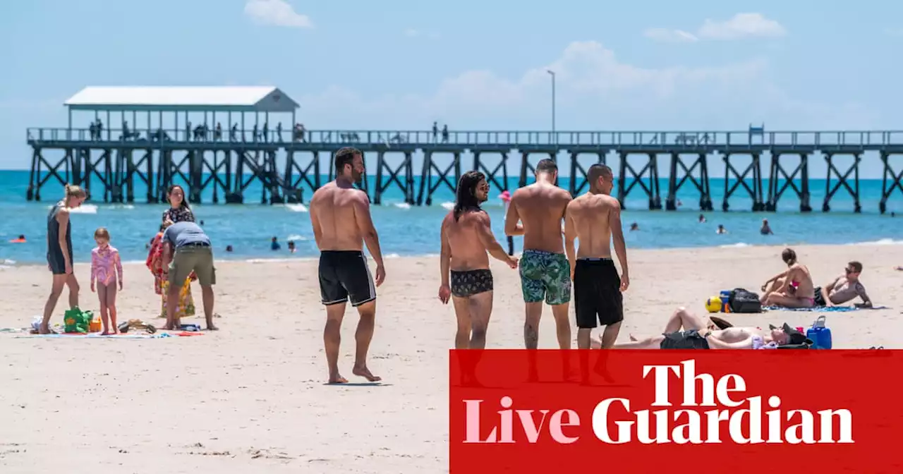 Australia news live: post-Christmas heatwave sparks health warnings; Murray reaches flooding peak