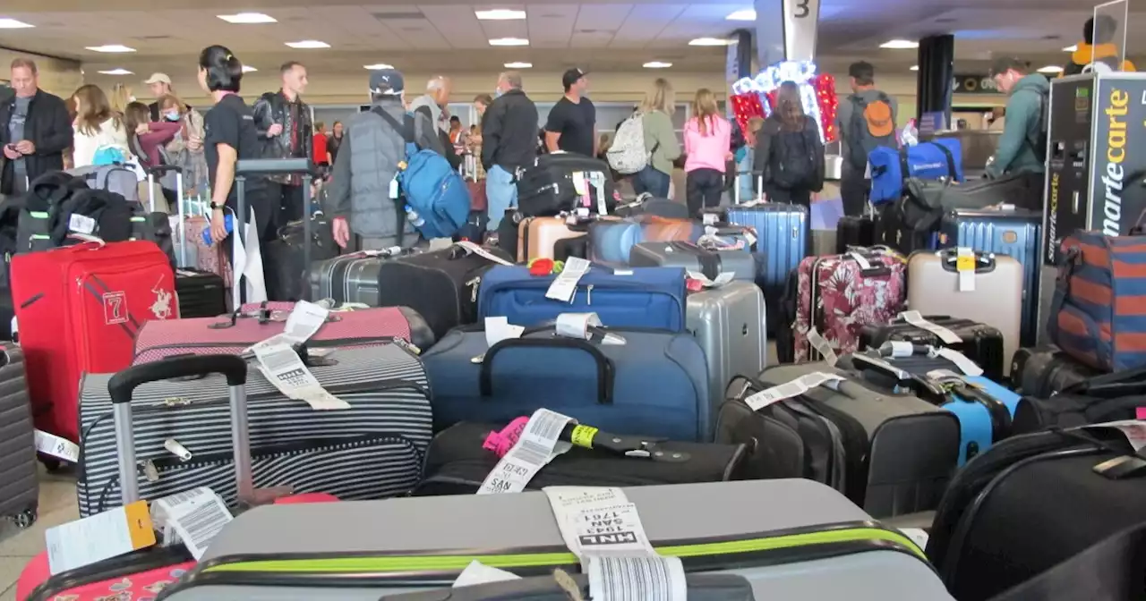 San Diego Int'l Airport offers tips to deal with holiday travels amid flight delays, cancellations