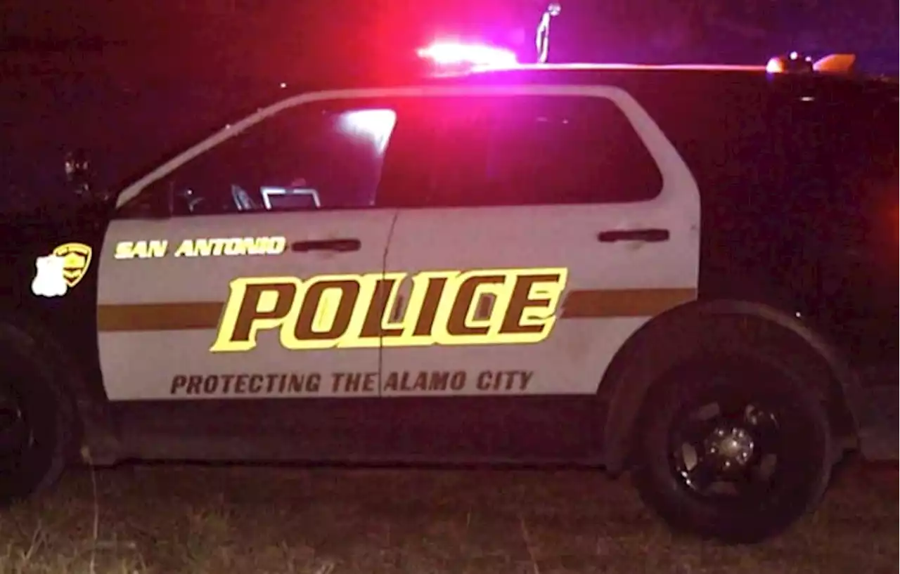 19-year-old passenger shot after someone opened fire on vehicle east of downtown San Antonio