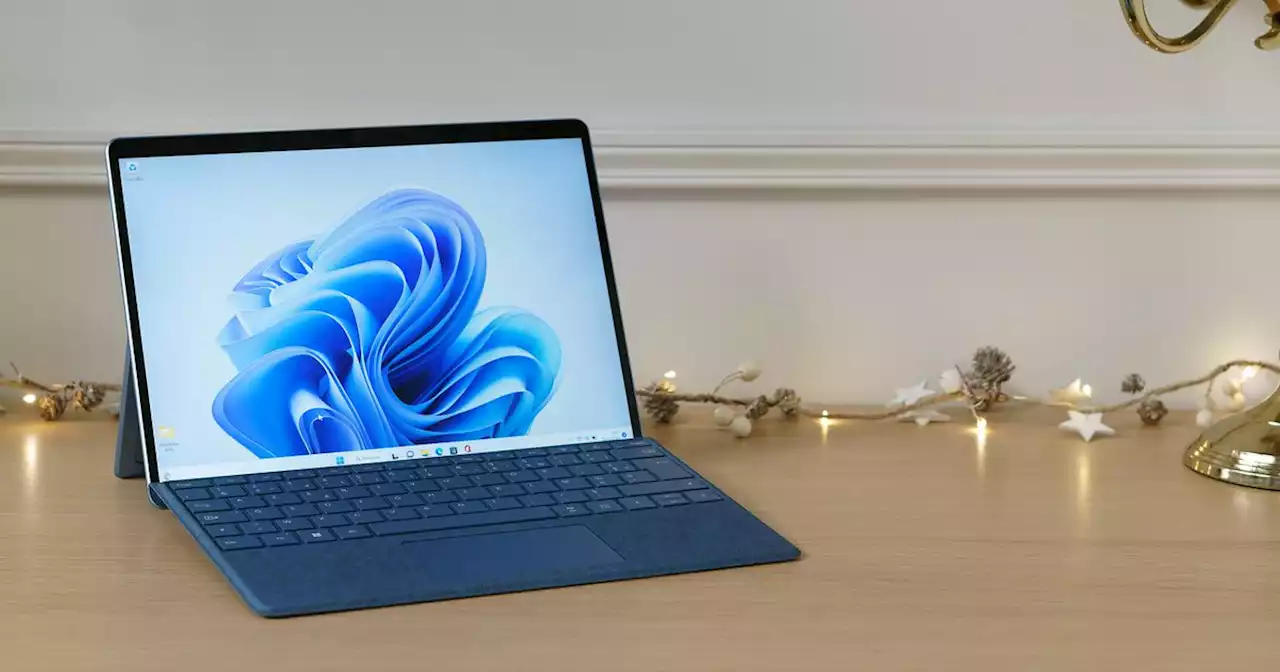 Test Microsoft Surface Pro 9 : la même tablette convertible, plus puissante et moins autonome