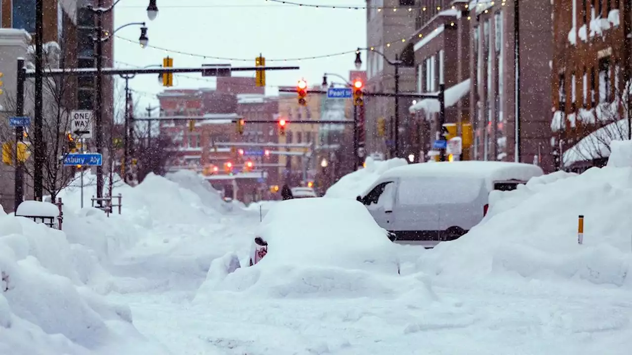 Biden keurt noodhulp goed voor New York na zware sneeuwval en kou