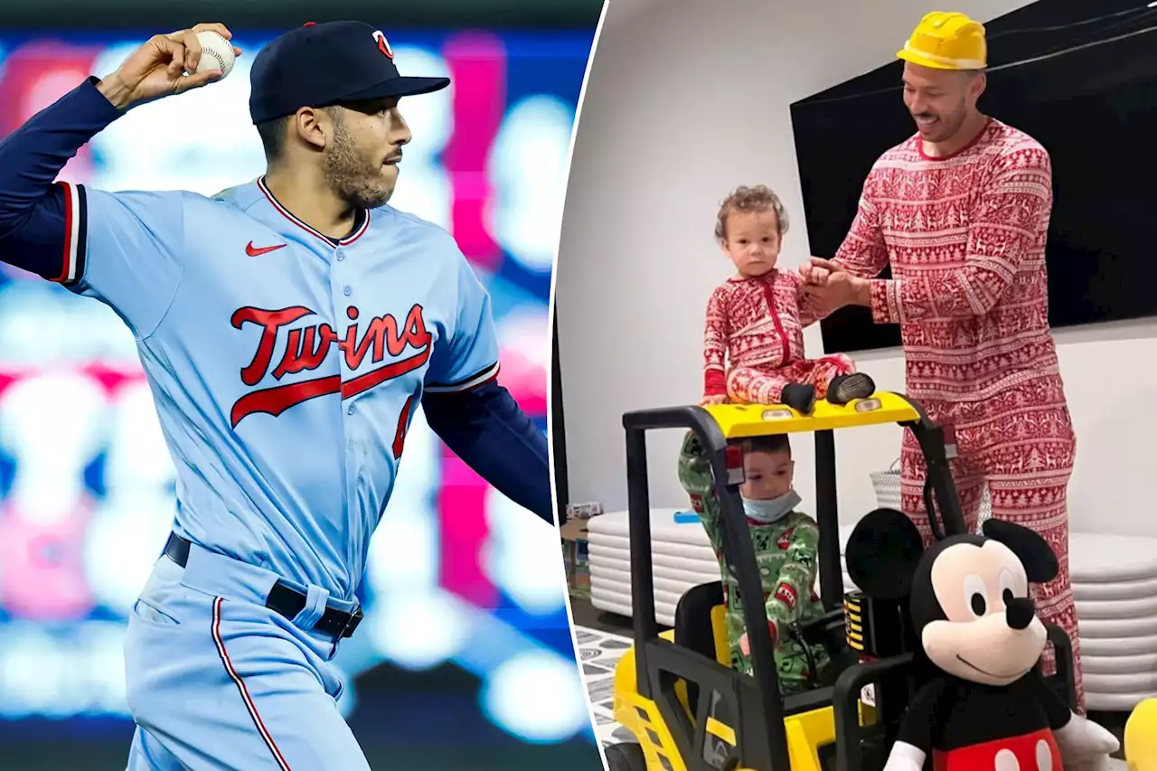 Carlos Correa celebrates Christmas with family while awaiting Mets fate