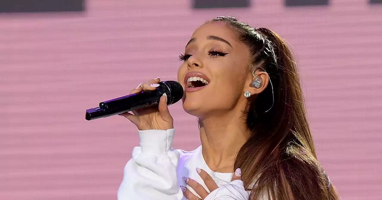 Ariana Grande continues tradition of sending presents to children in hospitals