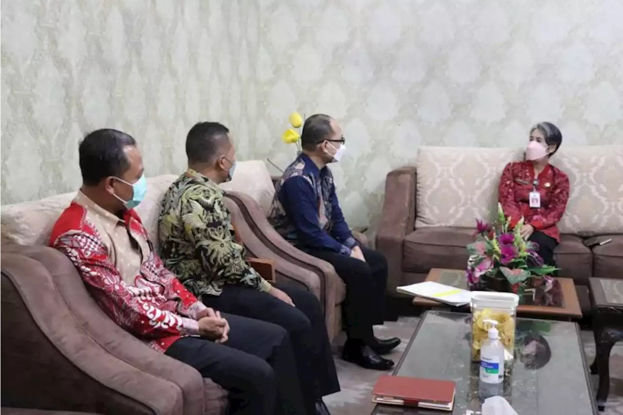 NIK Jadi NPWP, KPP Pratama Cilacap Audiensi dengan Bupati |Republika Online