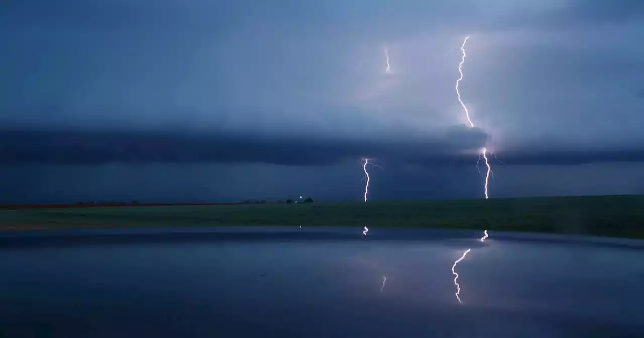 Thunderstorms, strong winds and sleet showers predicted in Met Eireann forecast