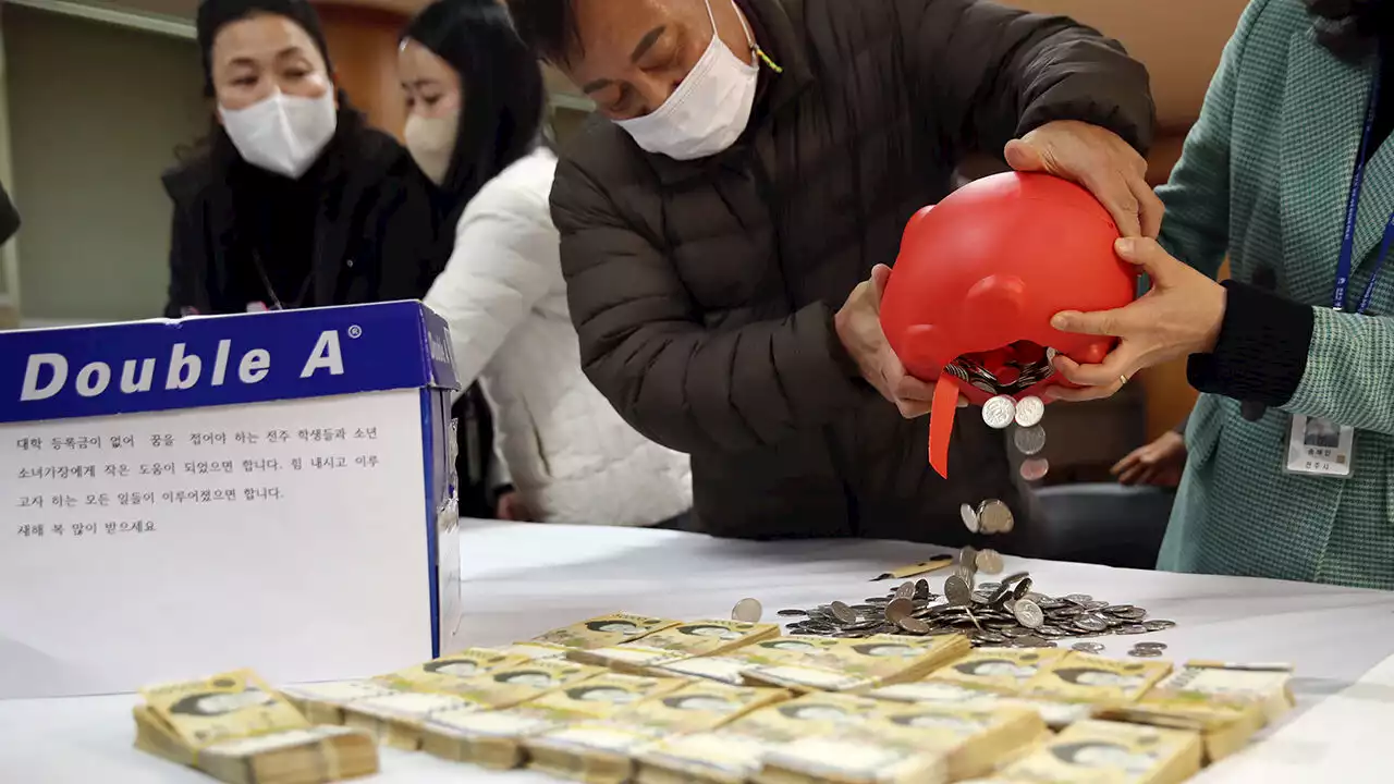 전주 '얼굴 없는 천사' 올해도 찾아와…7,600만 원 두고 사라져