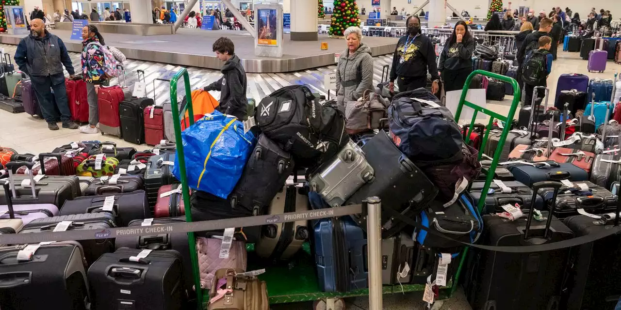 Southwest Airlines Fliers Contend With Lost Luggage Along With Lost Flights