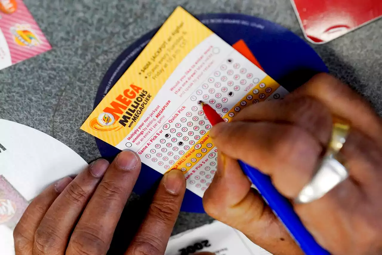 Mega Millions jackpot up to $640 million after no big winner