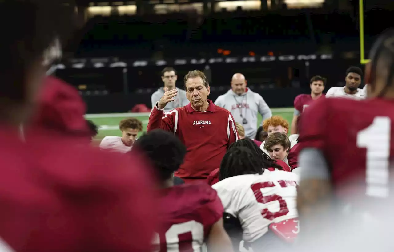 Watch Alabama’s Nick Saban hit ground, stretch with Crimson Tide ahead of Sugar Bowl