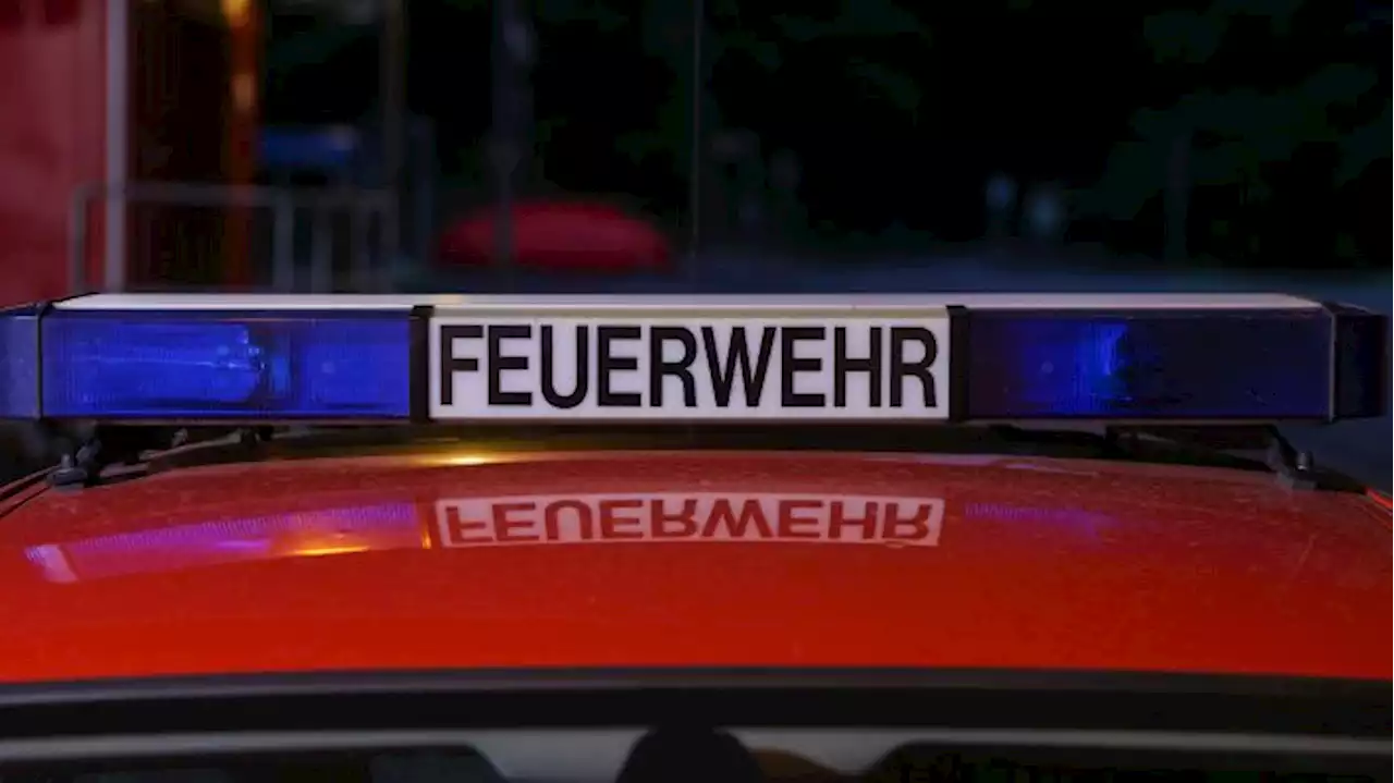 Feuerwehr findet Frauenleiche bei Löscharbeiten