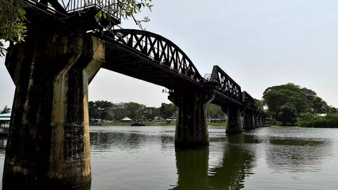 Irish tourist dies after falling from moving train in Thailand | CNN