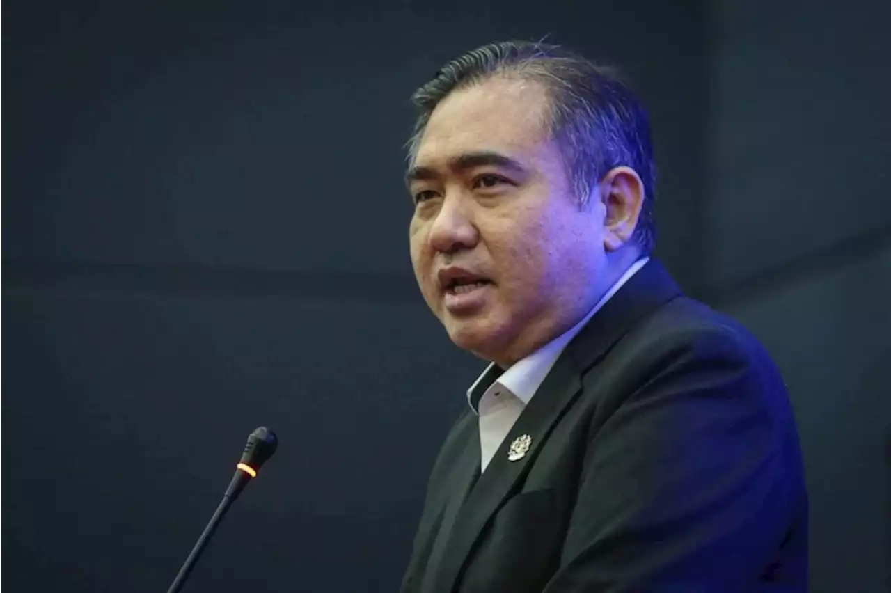 Loke says no plans for fixed air fares, confident airline industry will pick up 2023