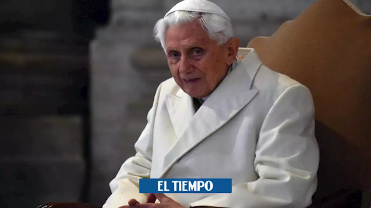 El papa Francisco pide rezar por Benedicto XVI: 'Está muy enfermo'