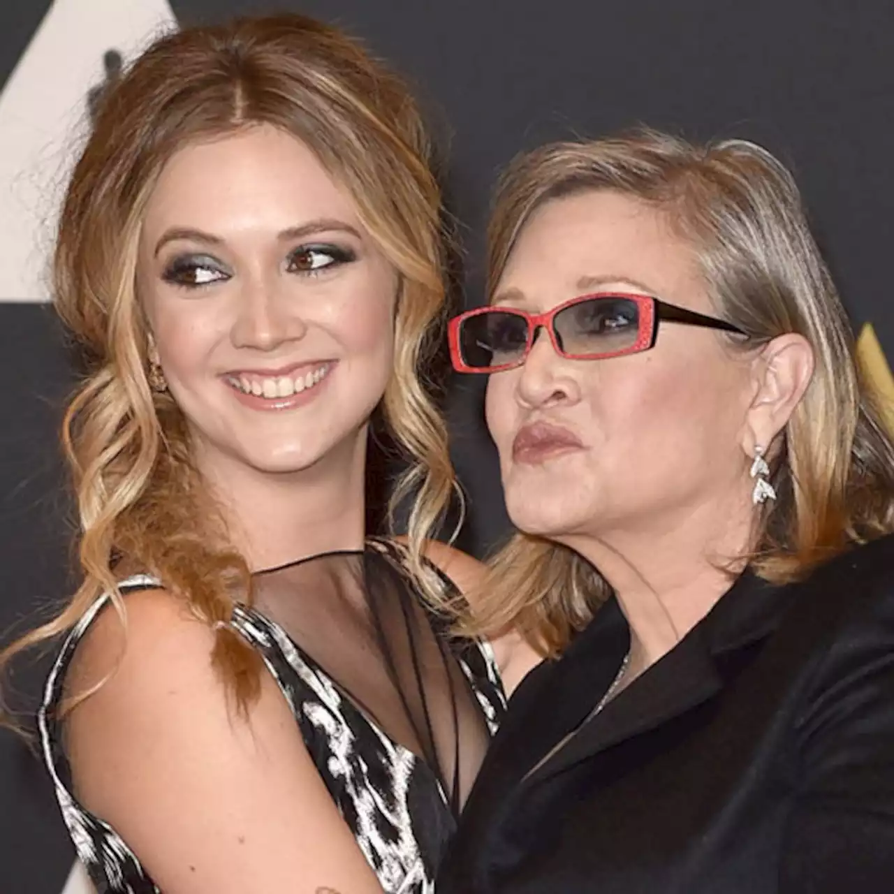 If You're Grieving, Billie Lourd's Tribute to Carrie Fisher Will Help You Feel Less Alone - E! Online