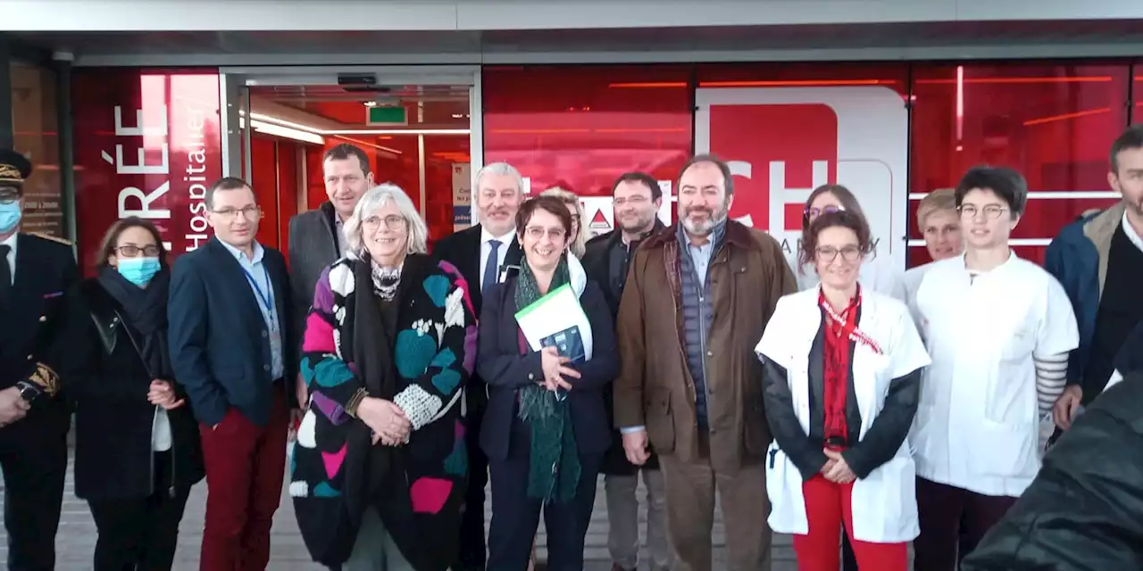 Annecy : ce que le personnel du centre hospitalier a dit à François Braun