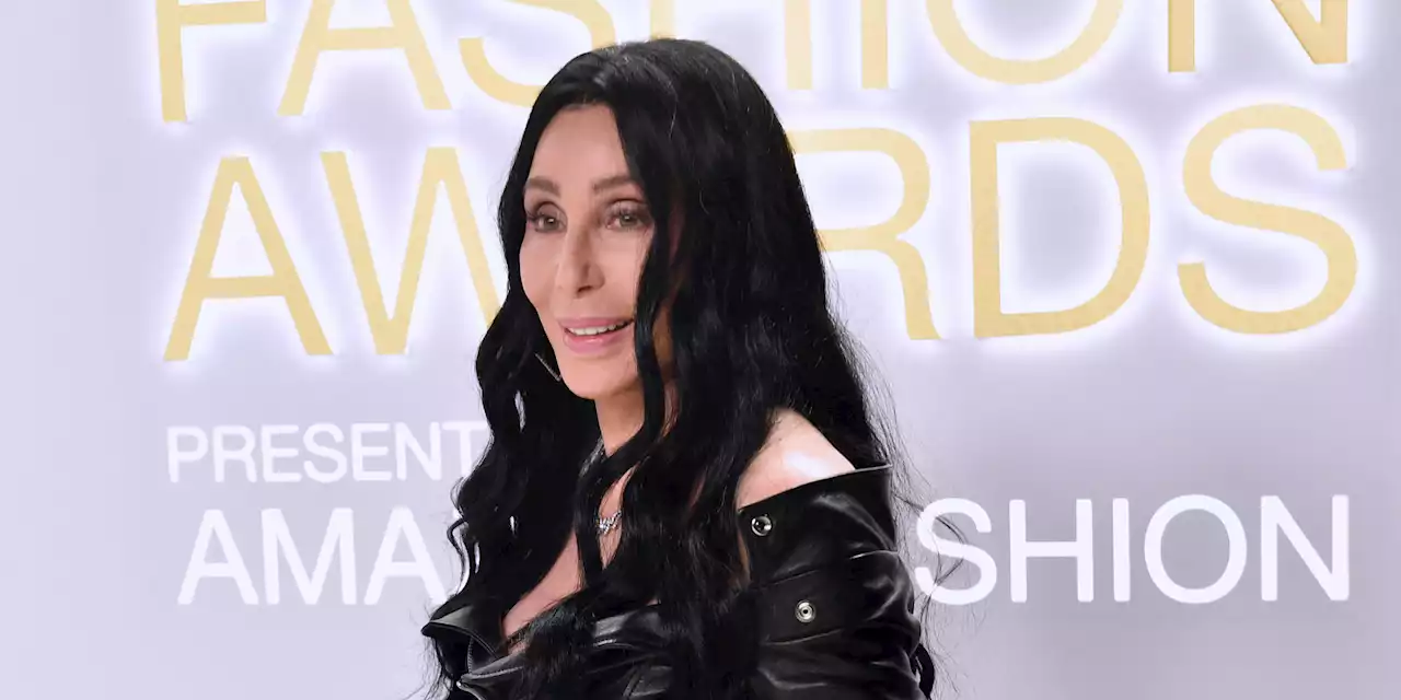 Cher s'est-elle vraiment fiancée à Alexander Edwards, son compagnon de 40 ans son cadet ?