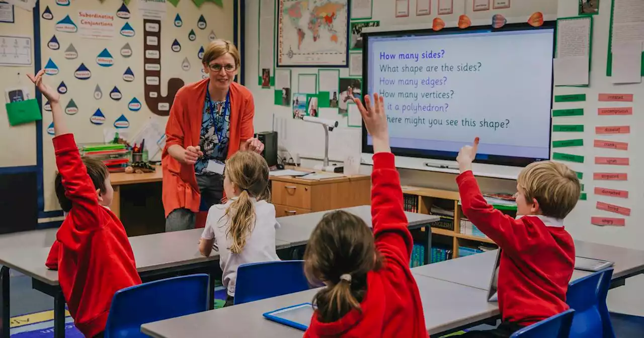 Primary schools to teach foreign languages as religion time cut under new proposals