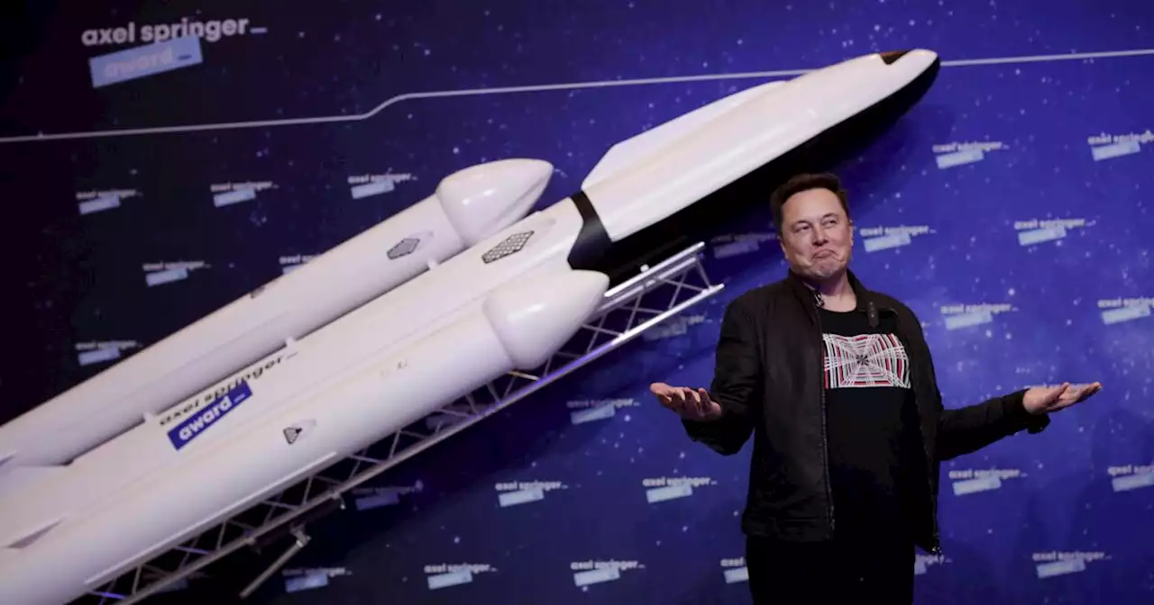 Column: Elon on Mars, a Dodgers GOAT and other guaranteed predictions for 2023