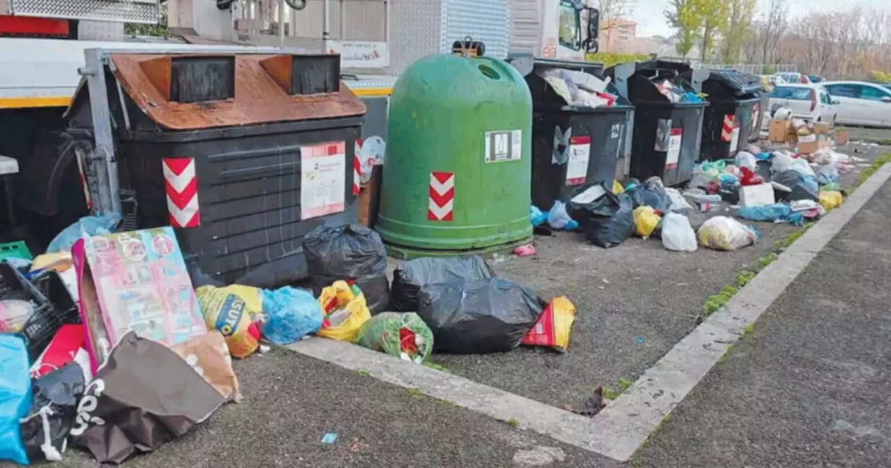 Roma, 'tenetevi l'immondizia a casa': l'ultimo disastro di Gualtieri