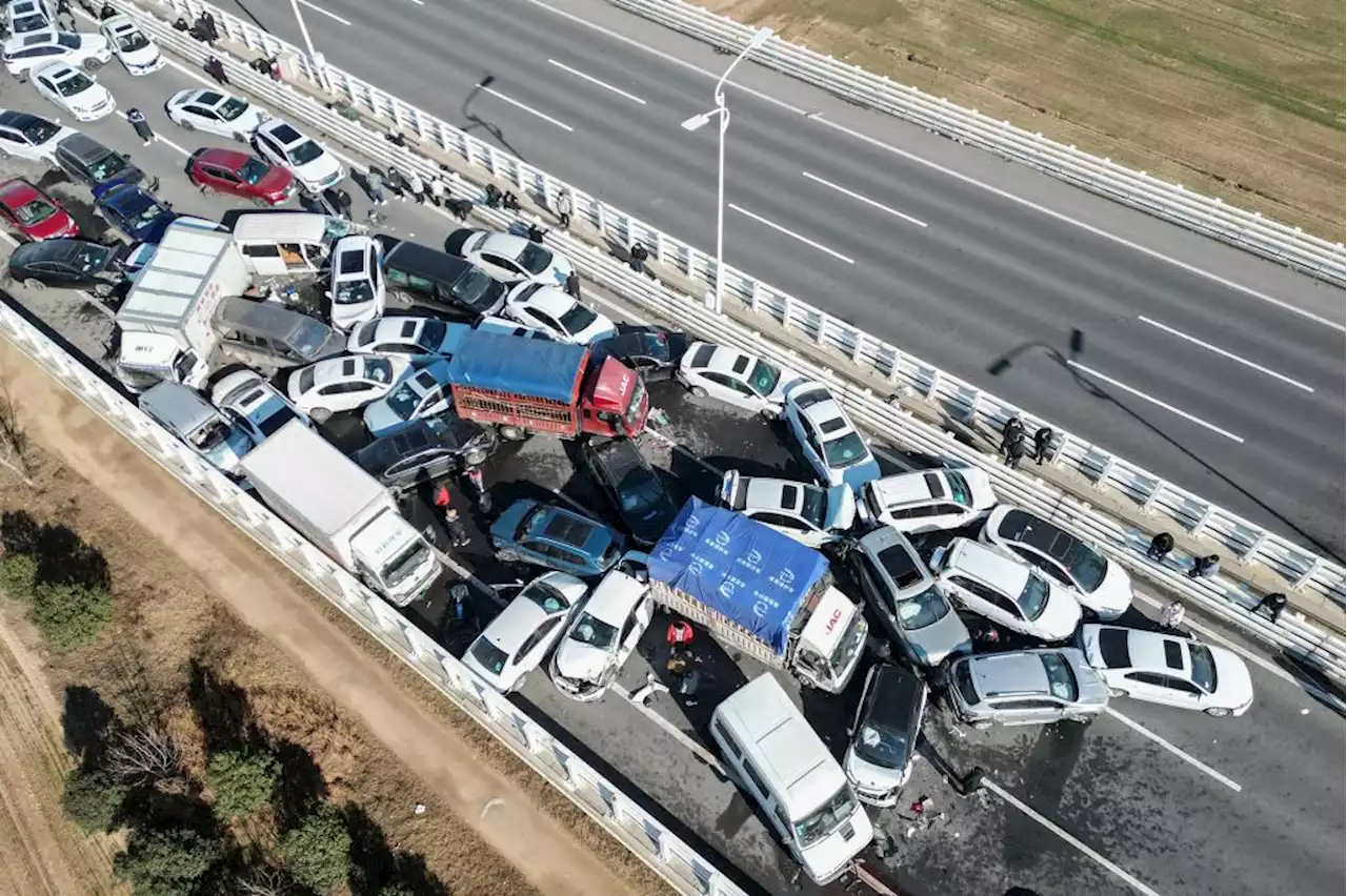 Nearly 300-car pileup on foggy bridge in China leaves one dead