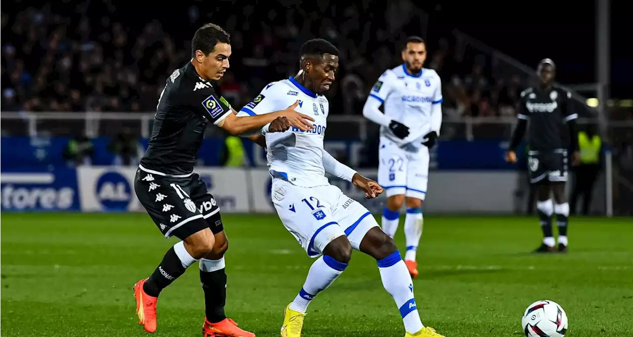 🚨 Auxerre – Monaco : les deux équipes se répondent sur pénalty !