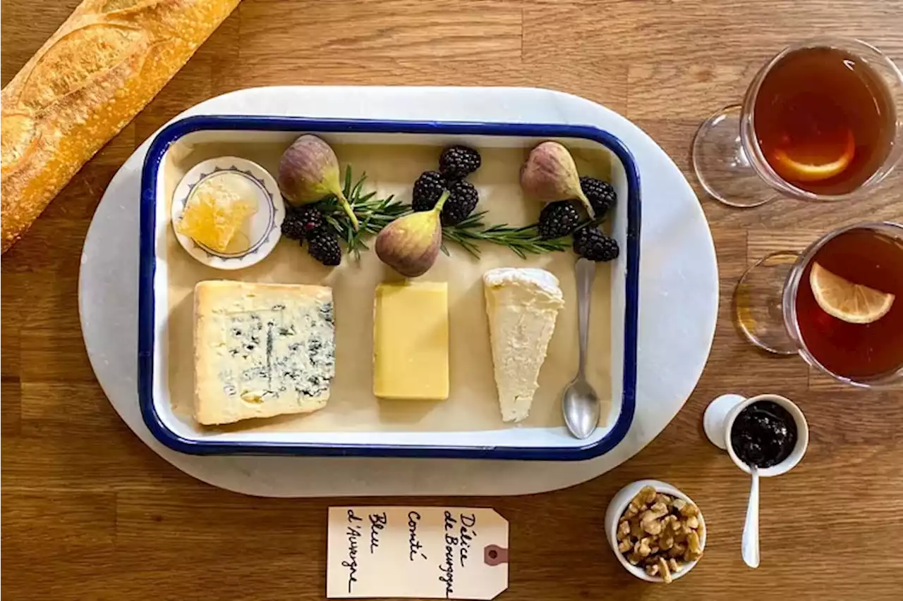 How to make the perfect cheeseboard for your New Year’s Eve party