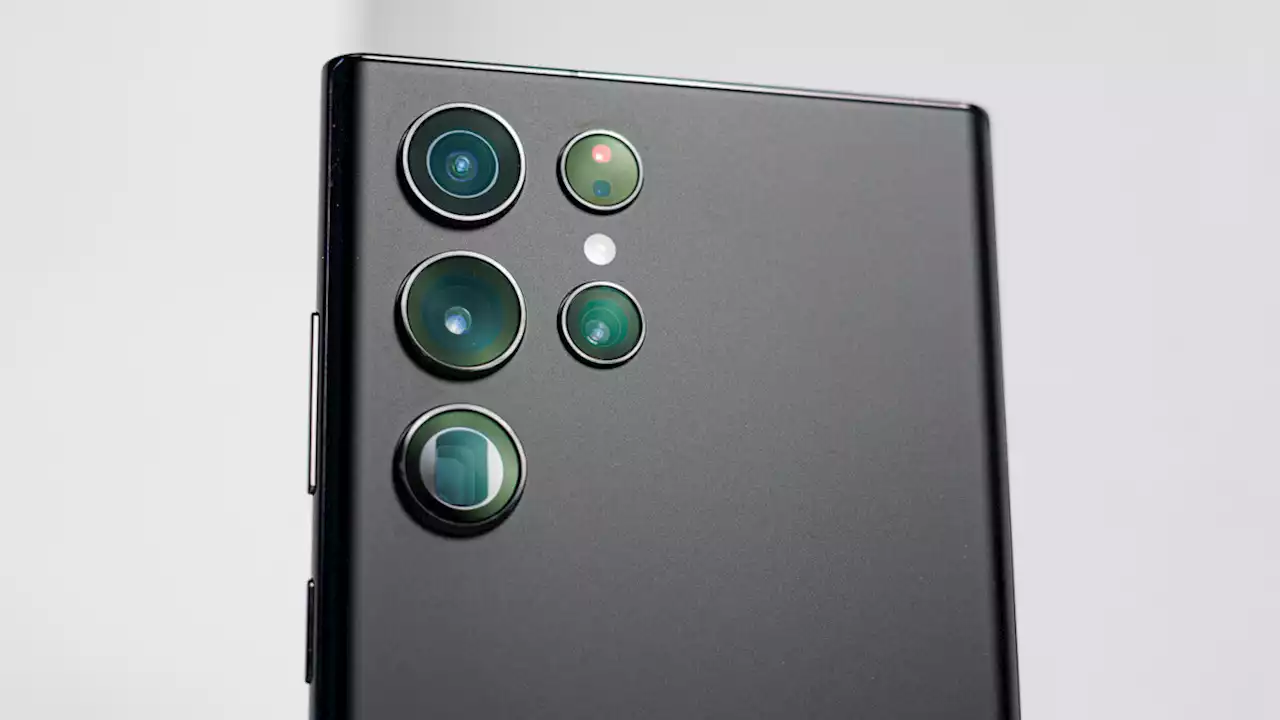 Samsung will give customized control over camera settings to users of more Galaxy models