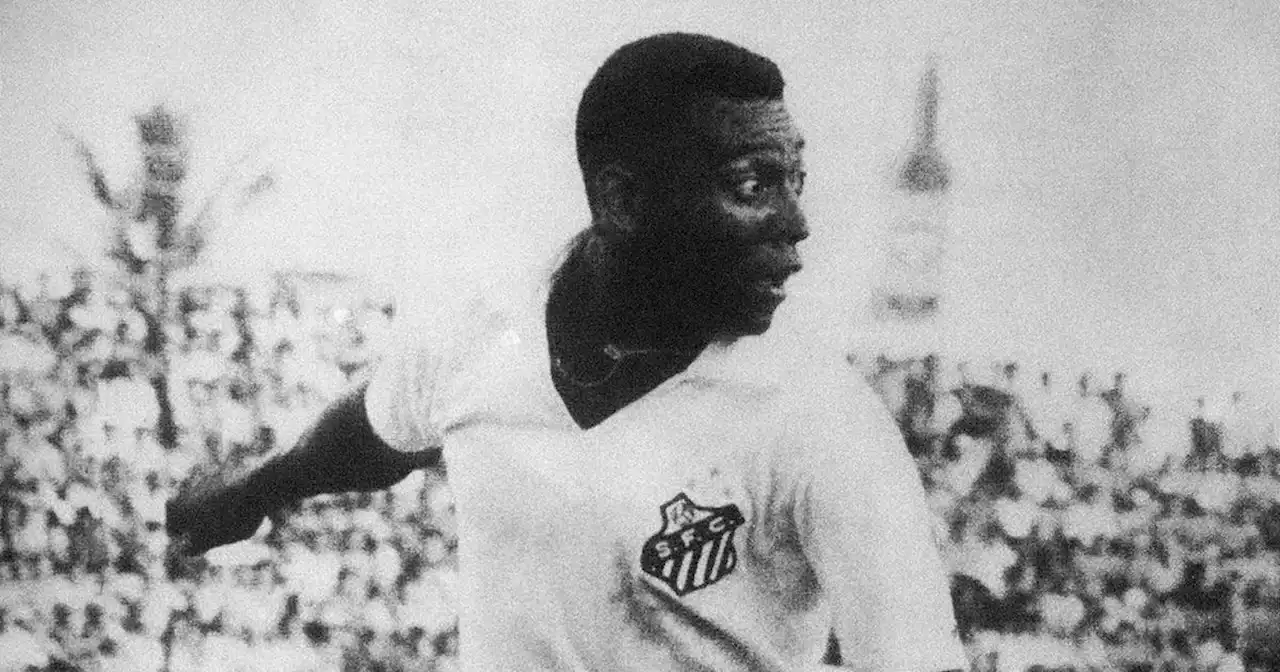 Il Santos omaggia Pelé lanciando uno stemma con la corona di O Rei