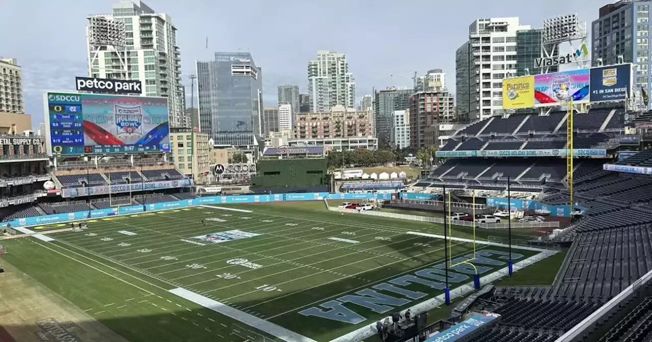 Scene & Heard at Petco : Sombreros spotted throughout park - The San Diego  Union-Tribune