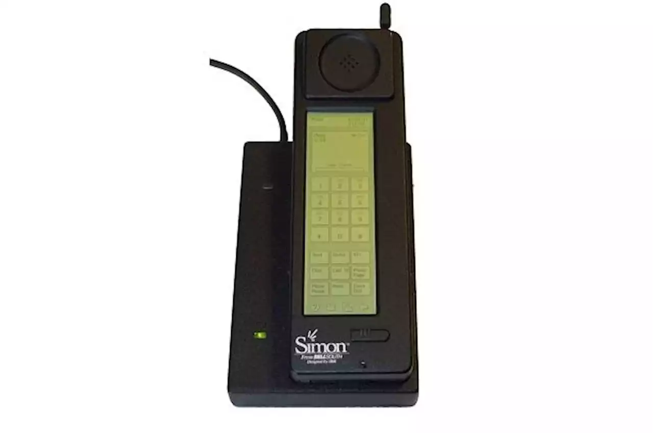 QuickCheck: Is it true that the first smartphone was developed in the 90s?