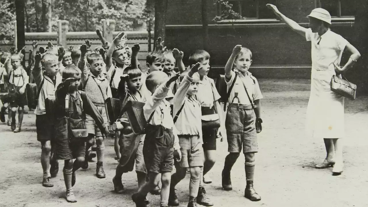 Mein Lehrer war Nazi. Trotzdem durfte er zurück in den Schuldienst. Wie die meisten Pädagogen (stern+)