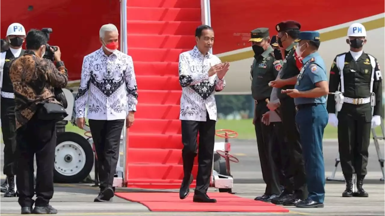 Ramal Capres Tak Jauh dari Survei, Jokowi Cuma Tertawa Saat Ditanya Soal Ganjar: Tapi Saya Berharap..