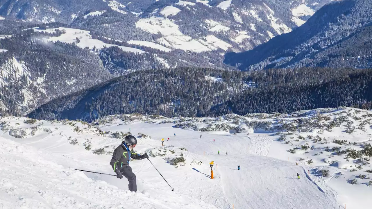 Zu wenig Schnee neben der Piste: Zwei 17-jährige Deutsche sterben beim Skifahren