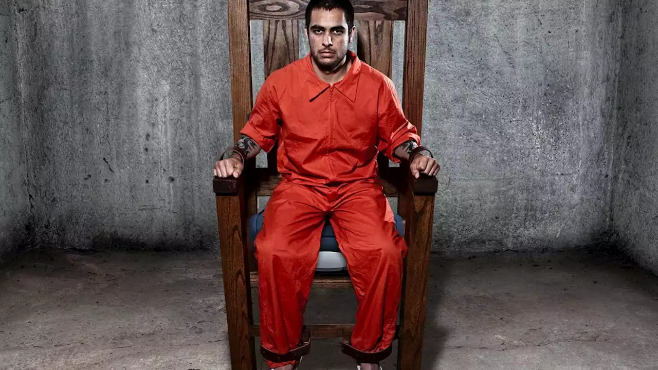 Short Death Row Inmate Strapped Into Electric Booster Seat