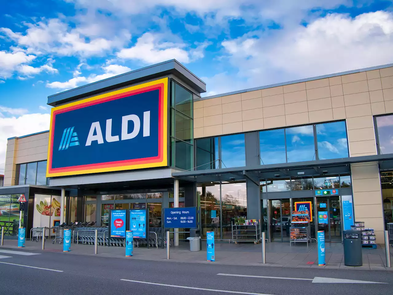 Shoppers rush to buy must have Aldi gadget that costs just 7p per hour to run