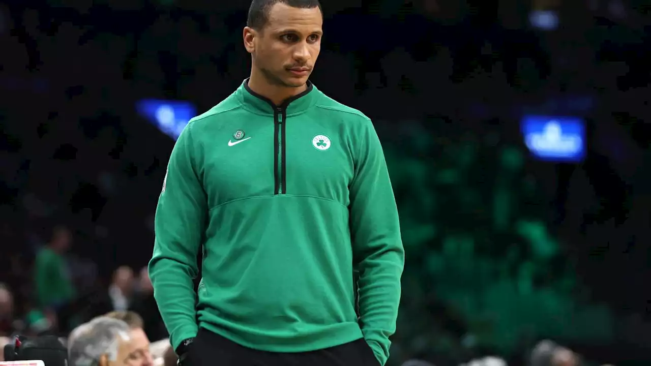 Celtics coach Joe Mazzulla sidelined just before tip with 'eye irritation'