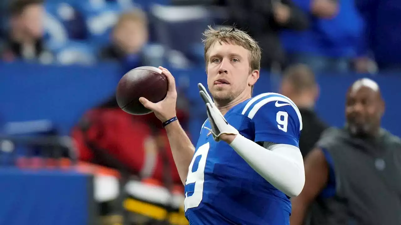 Colts coach Jeff Saturday will stick with Nick Foles despite 3-interception game in Week 16