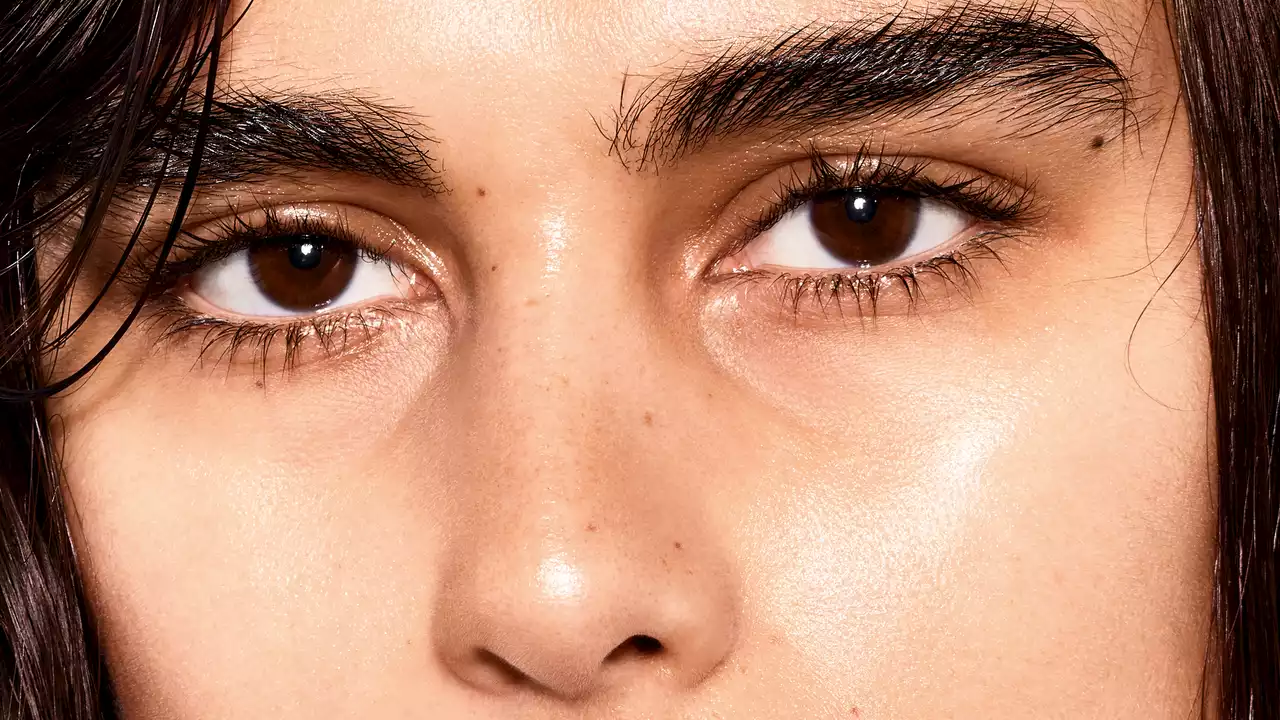 I Can’t Get Enough Of These Two TikTok-Viral Products For Full, Fluffy Brows