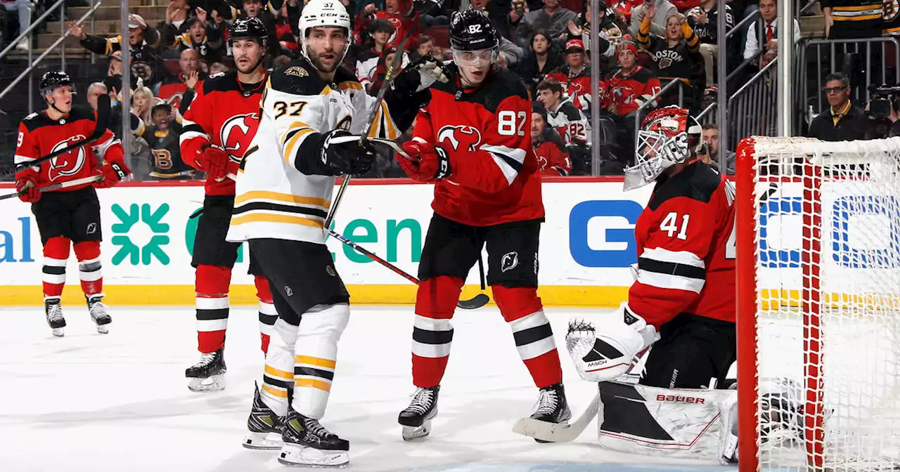 Patrice Bergeron breaks late tie, Bruins beat Devils