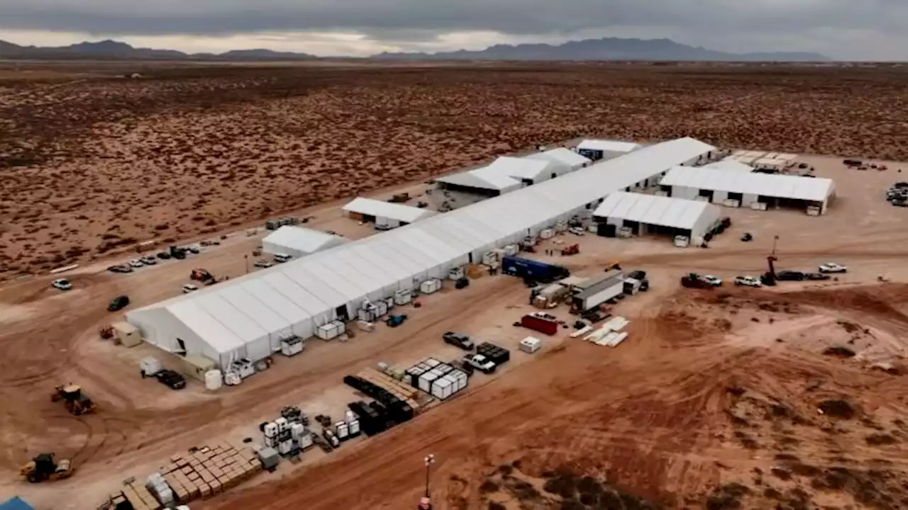 Tent processing center for migrants going up in El Paso, expected to increase capacity by 1,000 | CNN