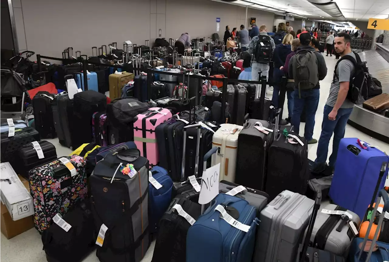 Denver airport will conduct reviews of cancellations, storm disruptions with major airlines