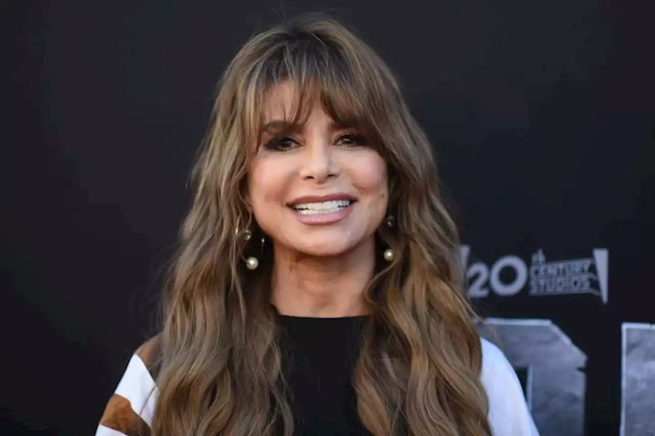 Paula Abdul Goes Viral As Fans Call Out FaceTuning Christmas Pics: ‘Who Is This?’