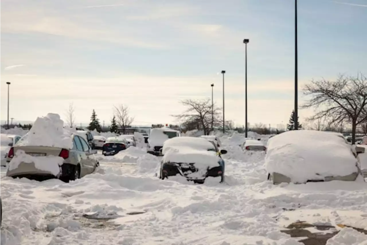 As thaw from Buffalo’s deadly blizzard begins, troops check for more victims