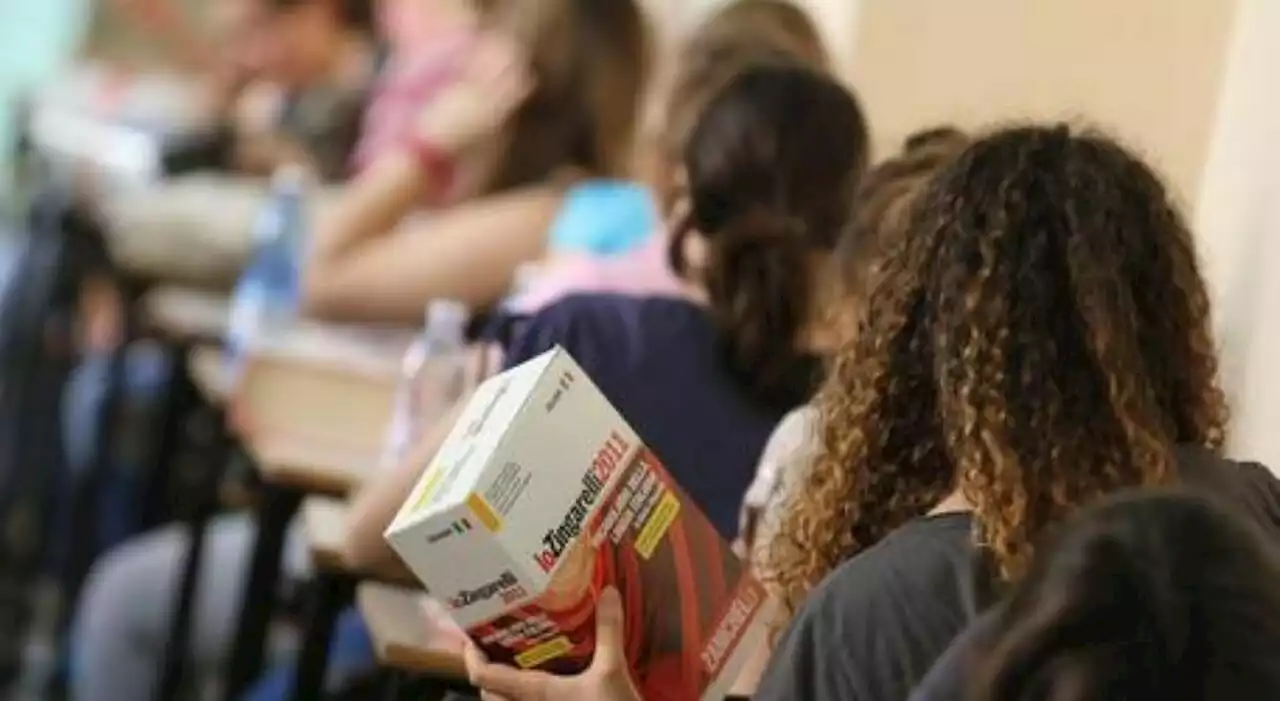 Maturità 2023, l'esame torna ai tempi pre Covid. Occupazioni, il ministro Valditara: «Chi rompe paga»