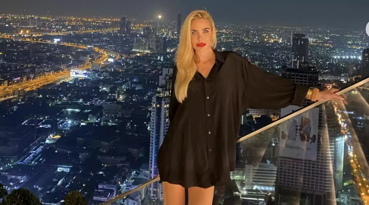 Ilary Blasi si prepara al Capodanno a Bangkok con Bastian... che non si vede