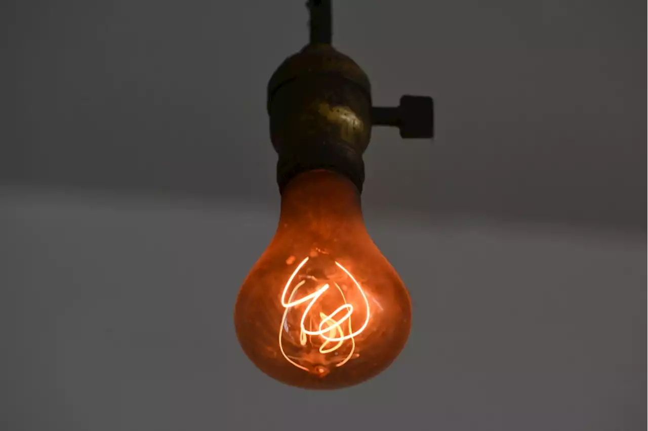 Shine a light: The East Bay bulb that’s been burning for 122 years