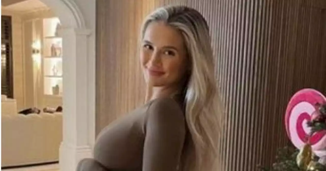 Molly-Mae defended by fans as trolls accuse her of ‘photoshopping baby bump’